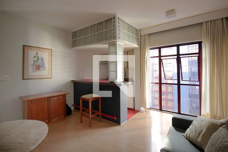 Sala de kitnet/studio para alugar com 1 quarto, 40m² em Funcionários, Belo Horizonte