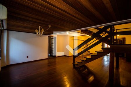 Sala de casa à venda com 4 quartos, 259m² em Ipanema, Porto Alegre