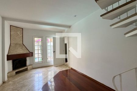 Sala 2 de casa de condomínio à venda com 3 quartos, 227m² em Alphaville, Santana de Parnaíba