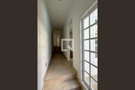 Corredor de casa de condomínio para alugar com 4 quartos, 227m² em Alphaville, Santana de Parnaíba