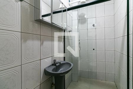 Banheiro da Suíte de casa para alugar com 1 quarto, 36m² em Chácara Califórnia, São Paulo