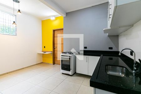 Cozinha de casa para alugar com 1 quarto, 36m² em Chácara Califórnia, São Paulo