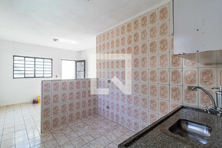 Cozinha de casa para alugar com 2 quartos, 60m² em Vila Sonia, São Paulo