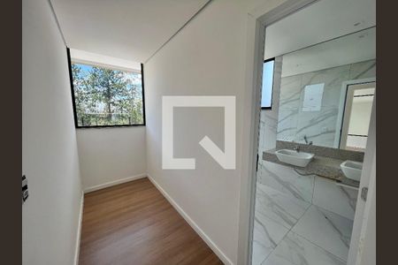 Casa de condomínio à venda com 502m², 4 quartos e 4 vagas