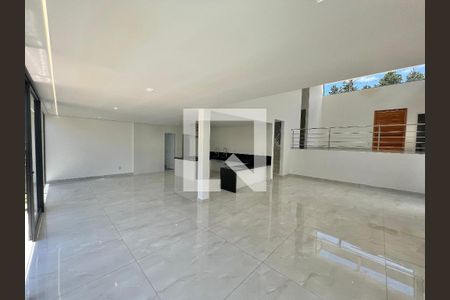 Casa de condomínio à venda com 502m², 4 quartos e 4 vagas