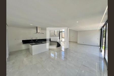 Casa de condomínio à venda com 502m², 4 quartos e 4 vagas