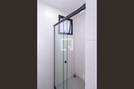 Banheiro de apartamento para alugar com 1 quarto, 30m² em Vila Divina Pastora, São Paulo