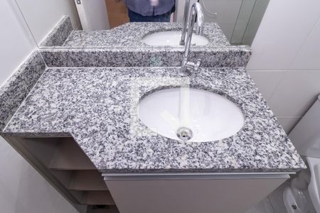 Banheiro de apartamento para alugar com 1 quarto, 30m² em Vila Divina Pastora, São Paulo