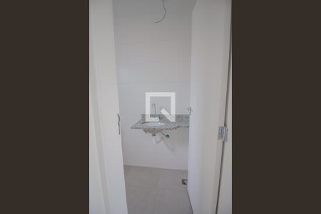 Banheiro de apartamento à venda com 1 quarto, 30m² em Vila Divina Pastora, São Paulo