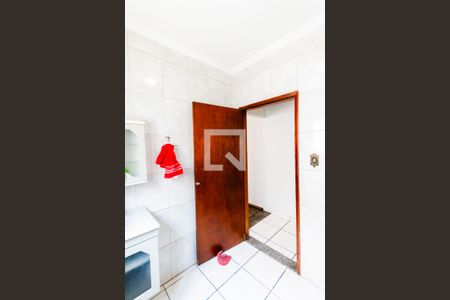 Lavabo de casa à venda com 4 quartos, 192m² em Vila Curuçá, Santo André