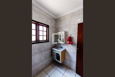 Lavabo de casa à venda com 4 quartos, 192m² em Vila Curuçá, Santo André