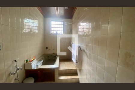 Banheiro da Suíte de casa à venda com 3 quartos, 280m² em Barreiro, Belo Horizonte