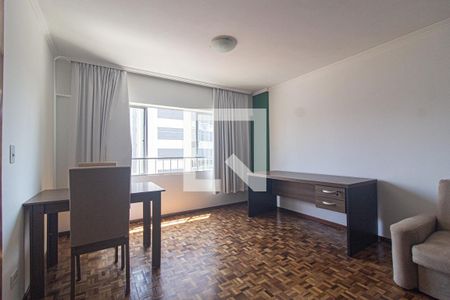 Sala de apartamento para alugar com 1 quarto, 41m² em Centro, Curitiba