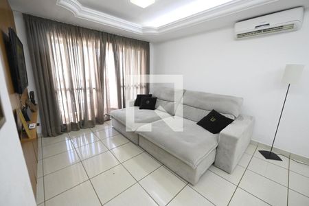 Sala de apartamento para alugar com 3 quartos, 97m² em Jardim Goiás, Goiânia