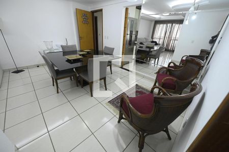 Sala de apartamento para alugar com 3 quartos, 97m² em Jardim Goiás, Goiânia