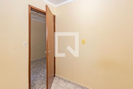 Quarto 1 de casa para alugar com 2 quartos, 30m² em Vila Brasilina, São Paulo