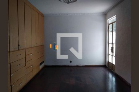 Casa à venda com 4 quartos, 500m² em Água Branca, São Paulo