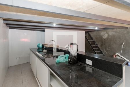 Sala/ Cozinha de kitnet/studio para alugar com 1 quarto, 62m² em Granja Julieta, São Paulo