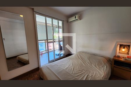 Suíte de apartamento à venda com 2 quartos, 160m² em Laranjeiras, Rio de Janeiro