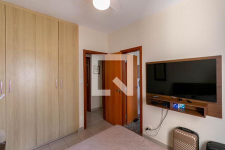 Quarto Suíte de apartamento para alugar com 2 quartos, 80m² em Buritis, Belo Horizonte