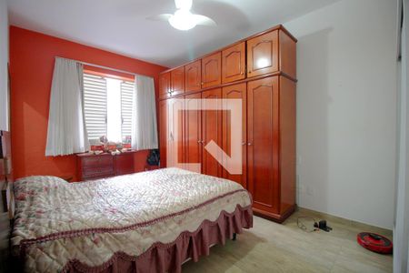 Suite 1 de casa à venda com 5 quartos, 220m² em Ipiranga, Belo Horizonte