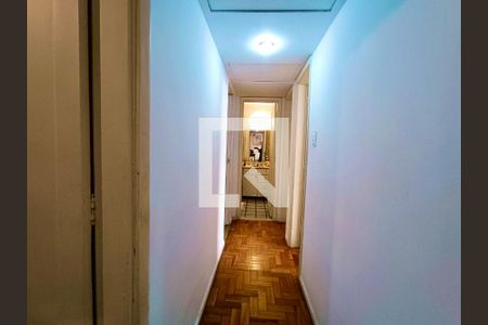 Corredor  de apartamento à venda com 2 quartos, 54m² em Leblon, Rio de Janeiro