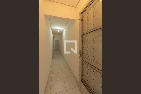 Casa à venda com 150m², 4 quartos e sem vaga Casa à venda com 150m², 4 quartos e sem vagaCorredor