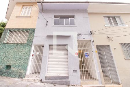 Casa à venda com 150m², 4 quartos e sem vaga Casa à venda com 150m², 4 quartos e sem vagaFachada da casa