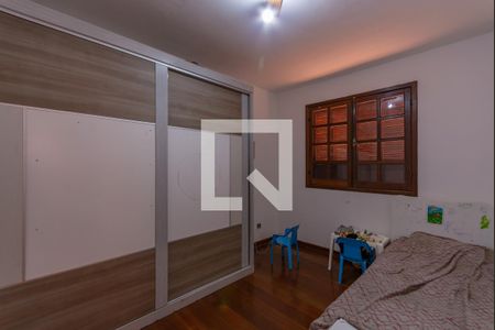 Quarto 1 de casa à venda com 3 quartos, 294m² em Alípio de Melo, Belo Horizonte