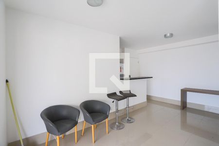 Sala de apartamento para alugar com 1 quarto, 55m² em Vila Regente Feijó, São Paulo