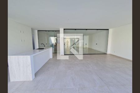 Casa à venda com 4 quartos, 410m² em Recreio dos Bandeirantes, Rio de Janeiro