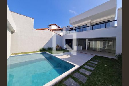 Casa à venda com 4 quartos, 410m² em Recreio dos Bandeirantes, Rio de Janeiro