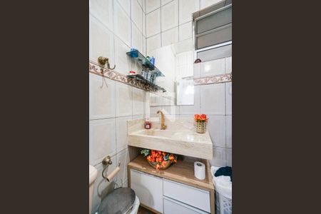 Banheiro  de casa à venda com 3 quartos, 180m² em Chácara Califórnia, São Paulo