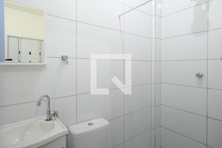 Banheiro de kitnet/studio para alugar com 1 quarto, 13m² em Liberdade, São Paulo