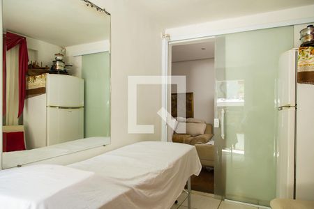 Sala 2 de casa para alugar com 4 quartos, 150m² em Jardim Oriental, São Paulo
