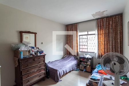 Quarto 2 de casa à venda com 3 quartos, 243m² em Paraíso, Belo Horizonte