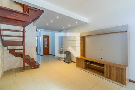 Sala de casa de condomínio para alugar com 3 quartos, 140m² em Cavalhada, Porto Alegre