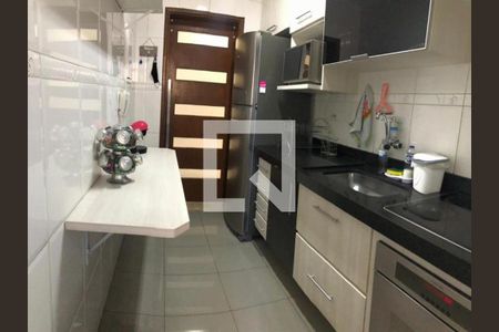 Foto 02 de apartamento à venda com 3 quartos, 68m² em Vila Araguaia, São Paulo