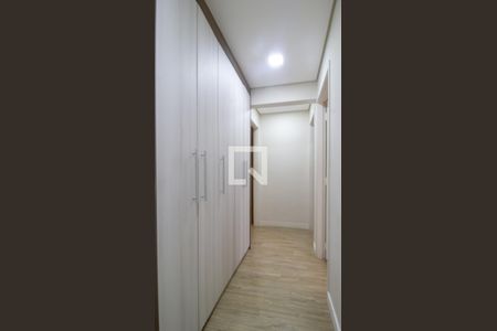 Corredor de apartamento à venda com 4 quartos, 268m² em Vila Rafael de Oliveira, Jundiaí