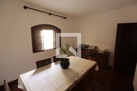 Sala de casa para alugar com 3 quartos, 200m² em Barreiro, Belo Horizonte