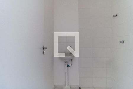 Banheiro de kitnet/studio à venda com 1 quarto, 16m² em Vila Moraes, São Paulo