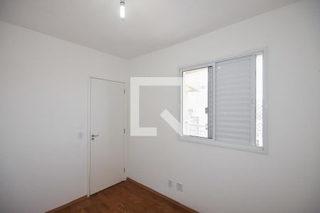 Quarto 1 de apartamento para alugar com 2 quartos, 51m² em Jardim Monte Alegre, Taboão da Serra