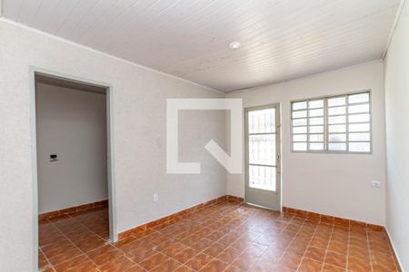 Casa à venda com 80m², 4 quartos e 1 vagaSala