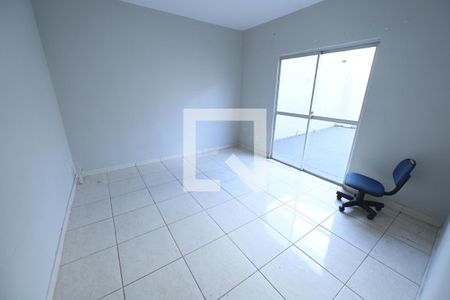 Quarto 2 de casa de condomínio para alugar com 2 quartos, 62m² em Jardim Europa, Goiânia