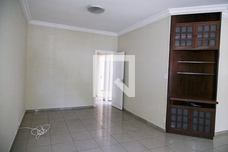 Sala de casa à venda com 3 quartos, 230m² em Campo Belo, São Paulo