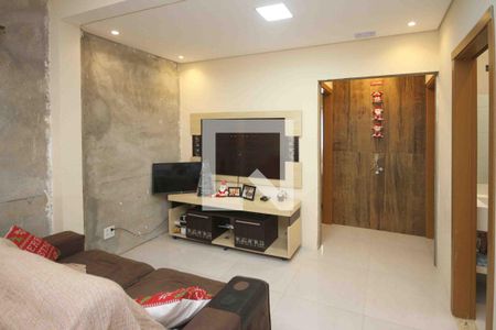 Sala de casa à venda com 5 quartos, 250m² em Vila Rica, São Paulo