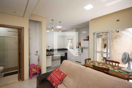 Sala de casa à venda com 5 quartos, 250m² em Vila Rica, São Paulo