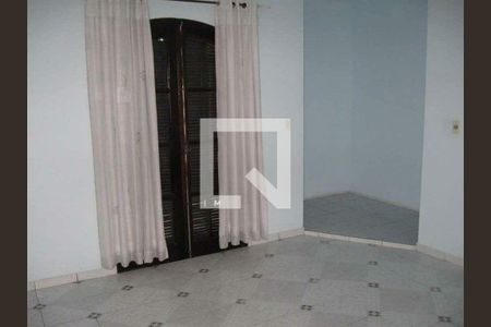 Casa à venda com 3 quartos, 180m² em Vila Scarpelli, Santo André