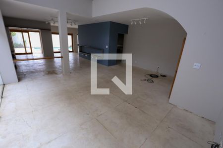 Casa para alugar com 350m², 5 quartos e 4 vagasSala