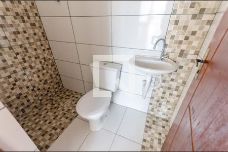 Banheiro de casa para alugar com 1 quarto, 31m² em Brasilândia, São Paulo